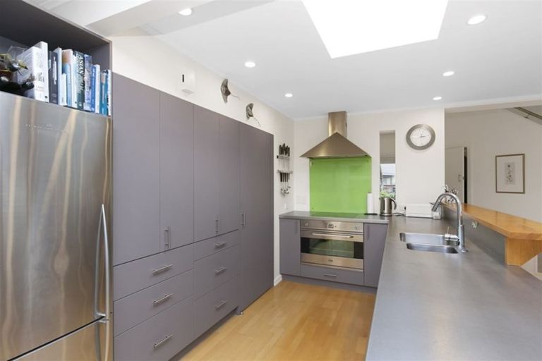 Photo of property in 45a Ganges Road, Khandallah, Wellington, 6035