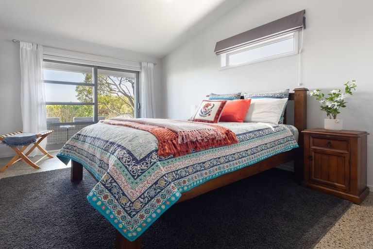 Photo of property in 5 Ocean Vista Lane, Paraparaumu, 5032