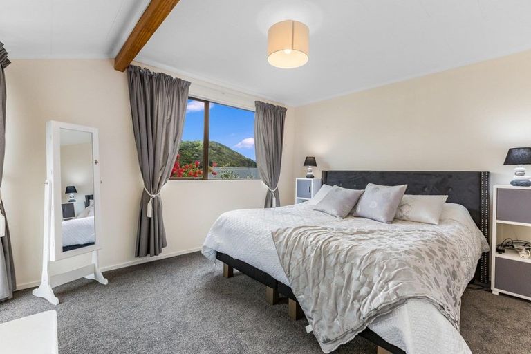 Photo of property in 57 Shackle Lane, Whitby, Porirua, 5024