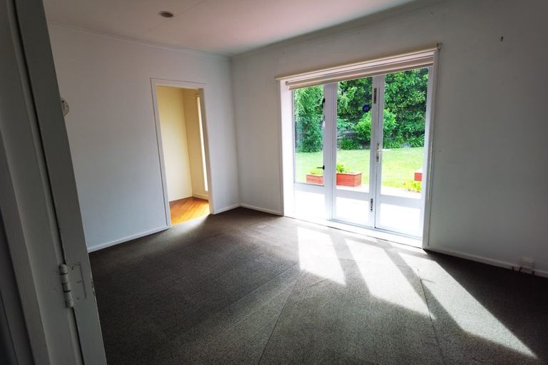 Photo of property in 34 Glenfern Road, Mellons Bay, Auckland, 2014