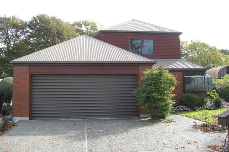 Photo of property in 2a Cephas Close, Sockburn, Christchurch, 8042