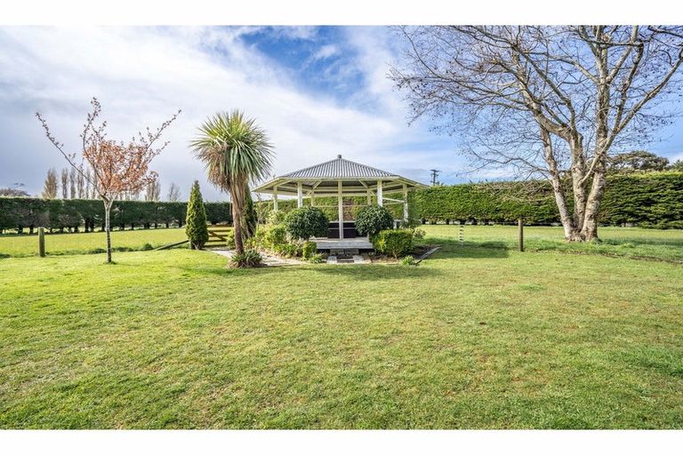 Photo of property in 35 Simon Road, Myross Bush, Invercargill, 9872