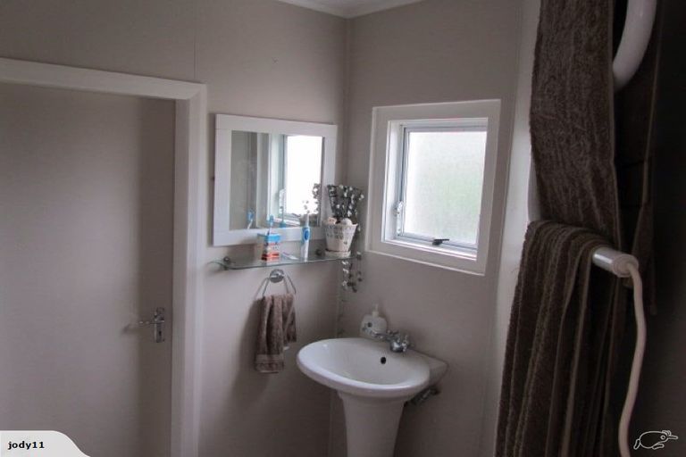 Photo of property in 21 Crawford Road, Kilbirnie, Wellington, 6022