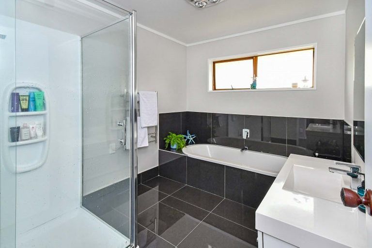 Photo of property in 3 Mill End, Pahurehure, Papakura, 2113