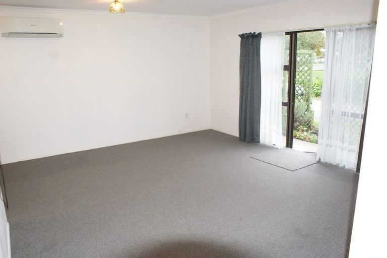 Photo of property in 2/23 Craig Road, Outer Kaiti, Gisborne, 4010