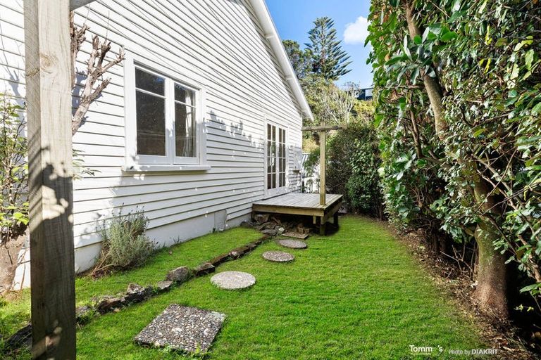 Photo of property in 2/18 Oban Street, Wadestown, Wellington, 6012