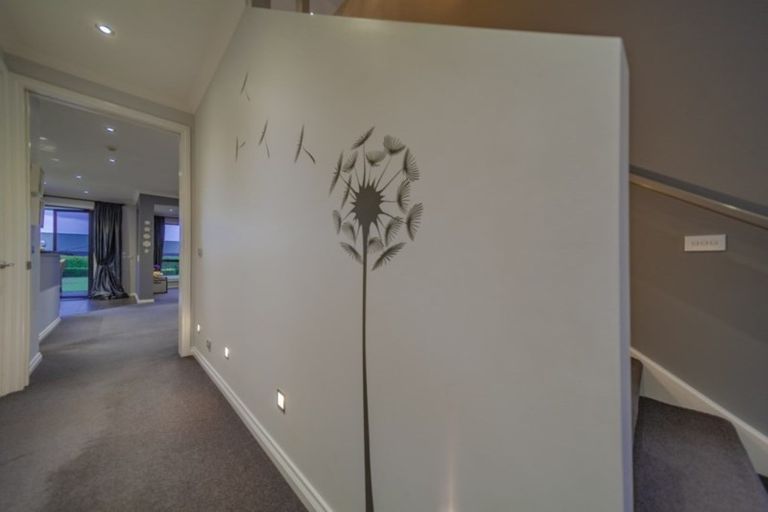 Photo of property in 5a Goddard Lane, Havelock North, 4130