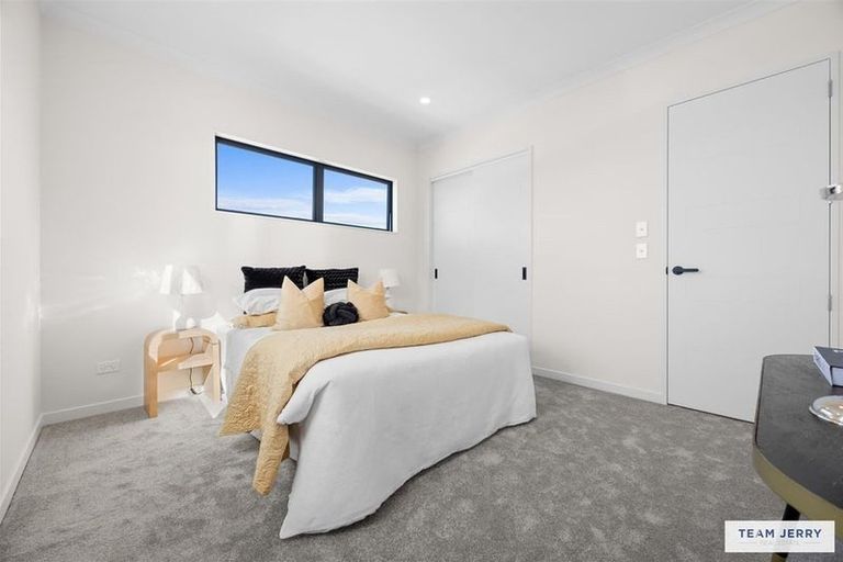 Photo of property in 41 Maungakaraka Road, Karaka, 2580