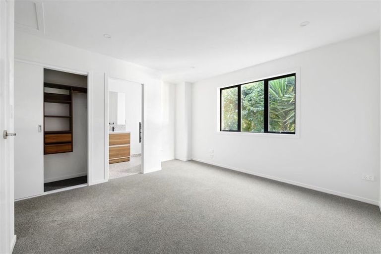 Photo of property in 80 Carrington Avenue, Silverdale, Hamilton, 3216