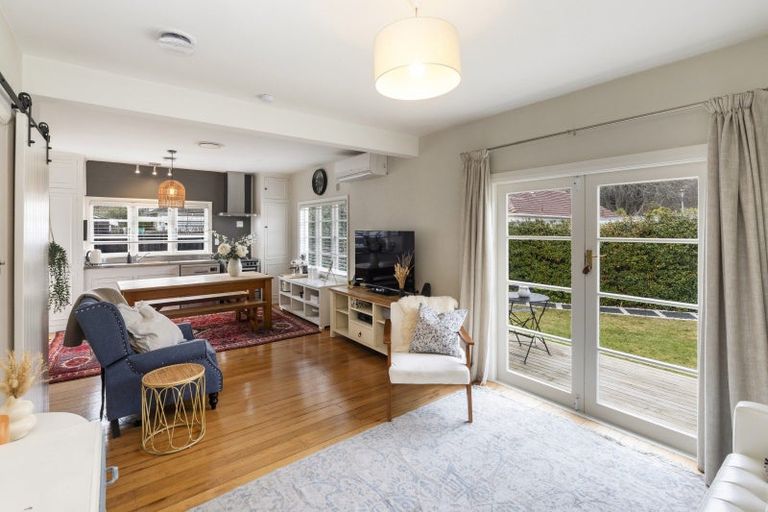Photo of property in 1/49 Ashgrove Terrace, Somerfield, Christchurch, 8024