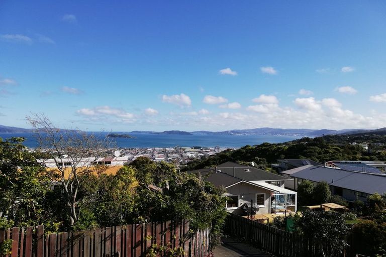 Photo of property in 35 Mulberry Street, Maungaraki, Lower Hutt, 5010