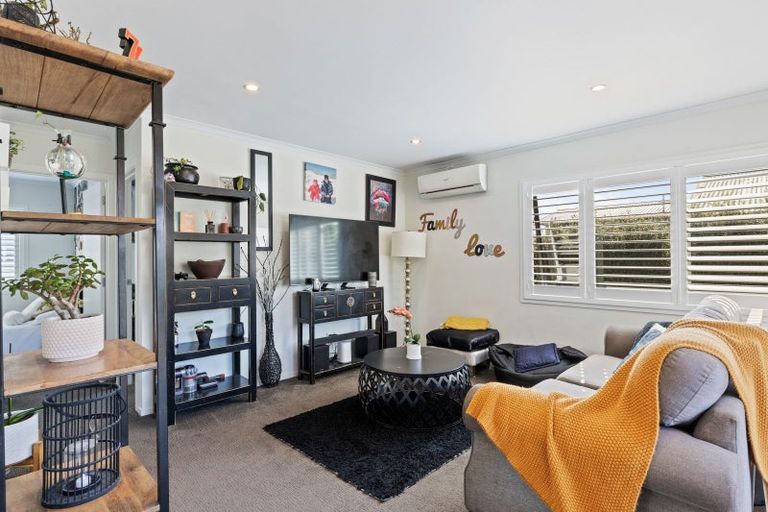 Photo of property in 88a Pioneer Road, Moturoa, New Plymouth, 4310