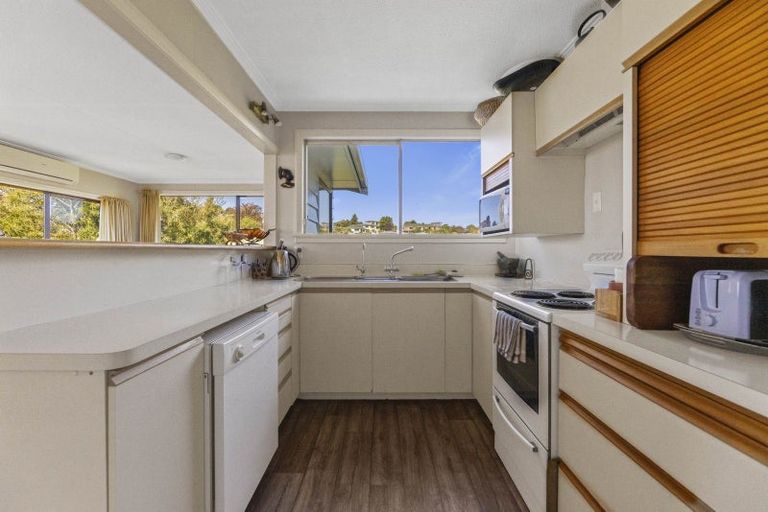 Photo of property in 12 Pioneer Crescent, Helensburgh, Dunedin, 9010