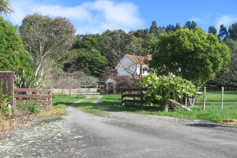 Photo of property in 54 Moonshine Valley Road, Aokautere, 4471