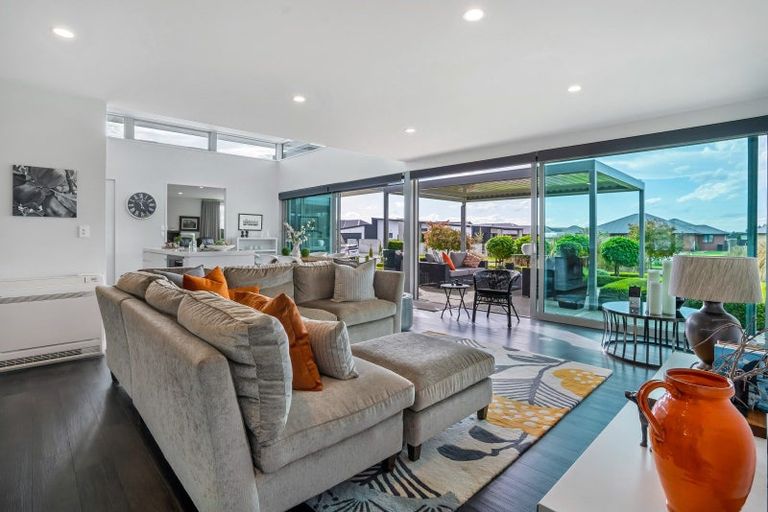 Photo of property in 39 Welsh Road, Winton, 9720