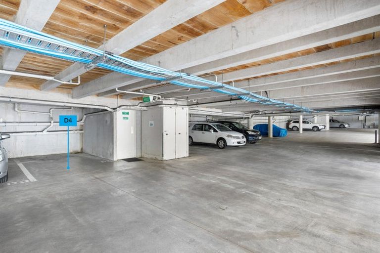 Photo of property in 4d/20 Ian Marwick Place, Birkenhead, Auckland, 0626