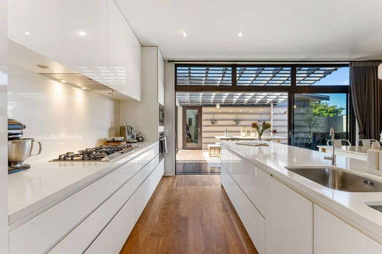 Photo of property in 530 Gloucester Road, Papamoa Beach, Papamoa, 3118