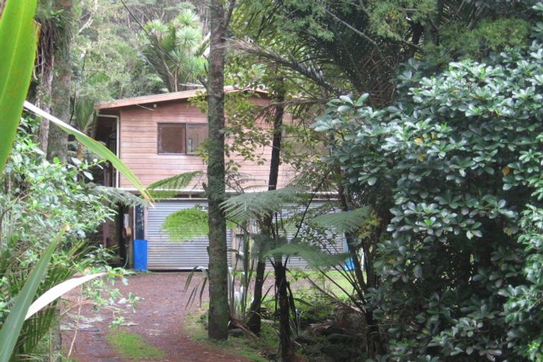 Photo of property in 30 Western Road, Laingholm, Auckland, 0604