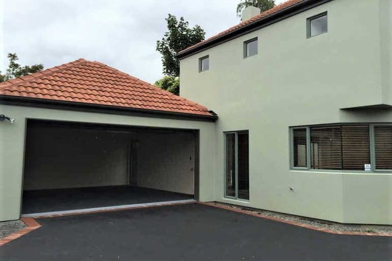 Photo of property in 62 Hewitts Road, Merivale, Christchurch, 8014