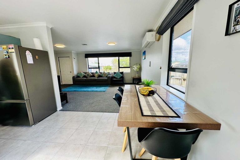 Photo of property in 3a Lloyd Drive, Nawton, Hamilton, 3200