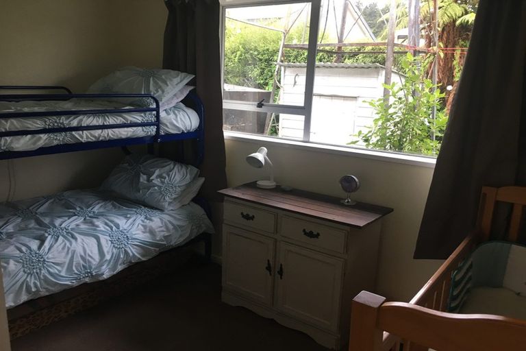 Photo of property in 23 Koe Street, Moana, 7872