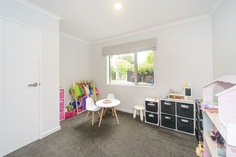 Photo of property in 7a Awatea Terrace, Hokowhitu, Palmerston North, 4410