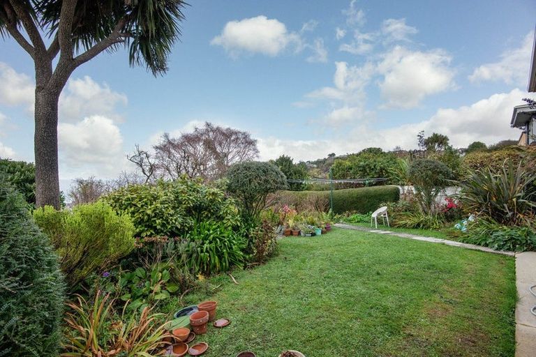 Photo of property in 139 Easther Crescent, Kew, Dunedin, 9012