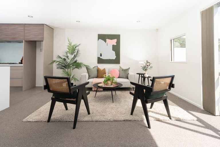 Photo of property in 1/12 Agra Crescent, Khandallah, Wellington, 6035