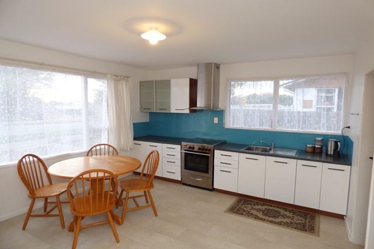 Photo of property in 1/3 Farnborough Street, Aranui, Christchurch, 8061