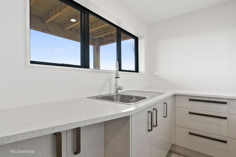 Photo of property in 51 Kirikiri Drive, Papakura, 2110