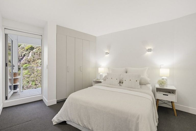 Photo of property in The Capital, 17/370 Oriental Parade, Oriental Bay, Wellington, 6011