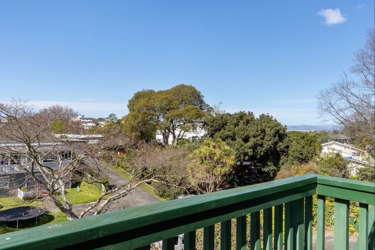 Photo of property in 16 France Road, Bluff Hill, Napier, 4110