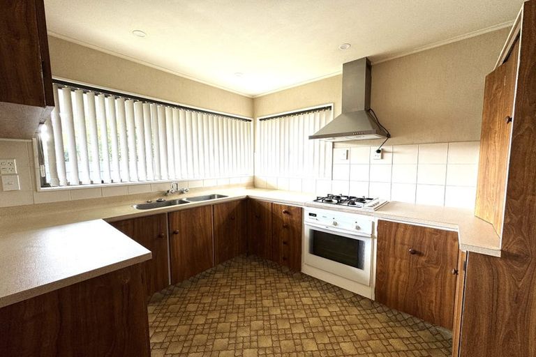 Photo of property in 100 Maxwells Line, Awapuni, Palmerston North, 4412
