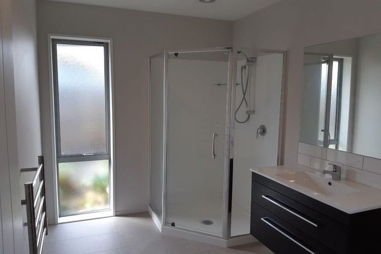 Photo of property in 3 Bradwell Crescent, Halswell, Christchurch, 8025