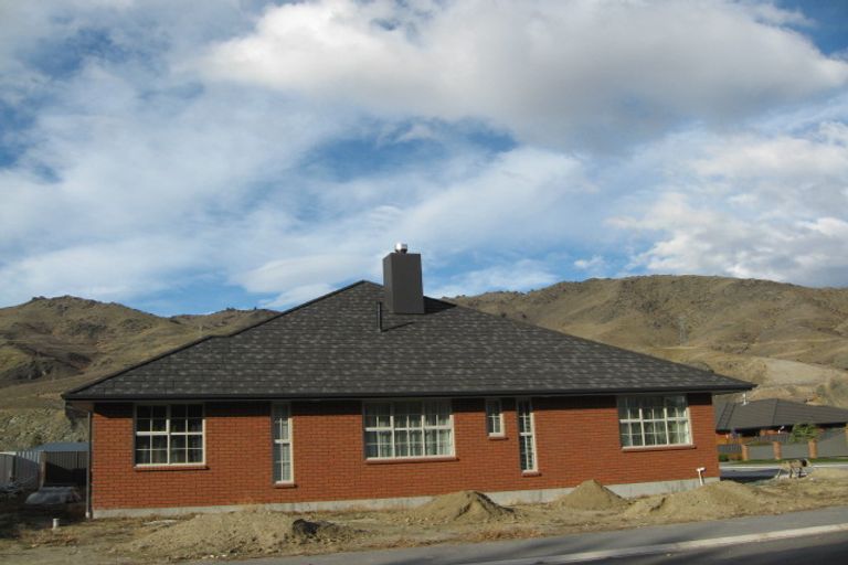 Photo of property in 2 Robertson Court, Cromwell, 9310