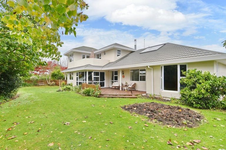 Photo of property in 16 Bridget Lane, Rangiora, 7400