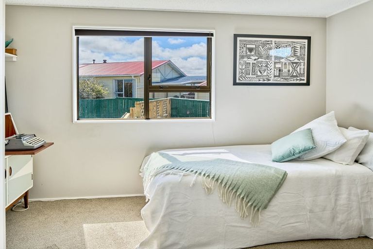 Photo of property in 33 Clipper Street, Titahi Bay, Porirua, 5022