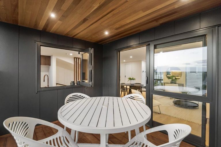 Photo of property in 16b Egremont Street, Belmont, Auckland, 0622