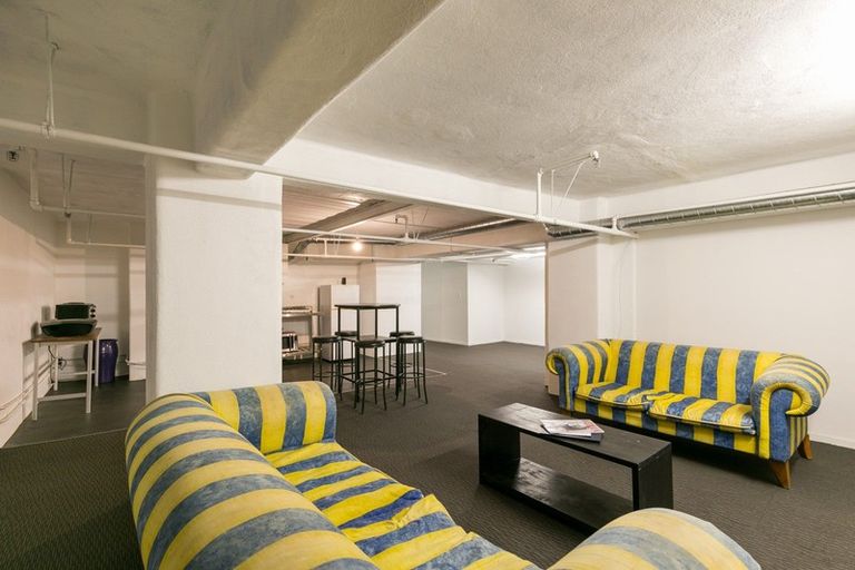 Photo of property in Stadium Garden Flats, 314/107 Thorndon Quay, Pipitea, Wellington, 6011