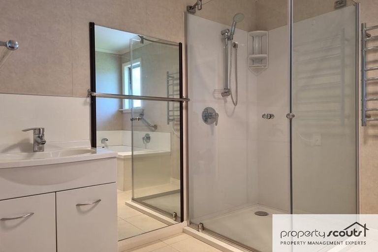 Photo of property in 8 Lismore Street, Strandon, New Plymouth, 4312