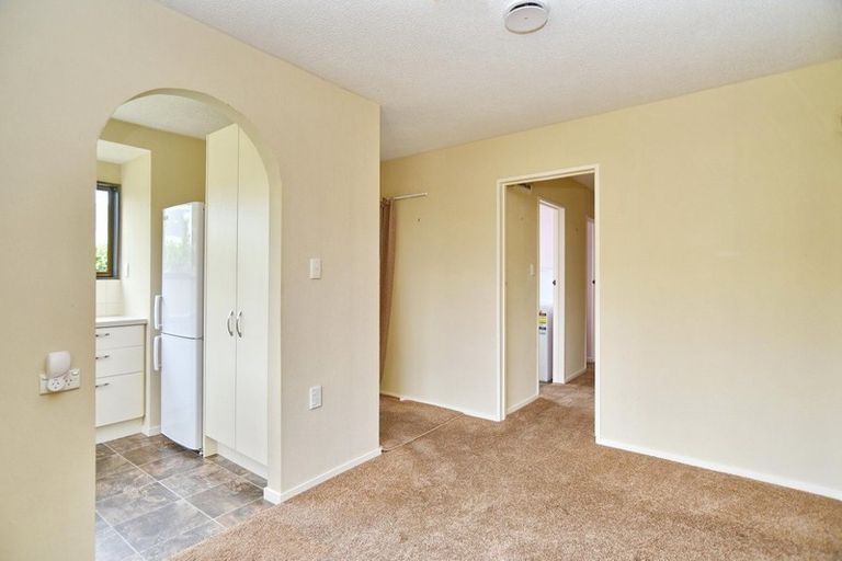 Photo of property in 2/39 Marlene Street, Casebrook, Christchurch, 8051