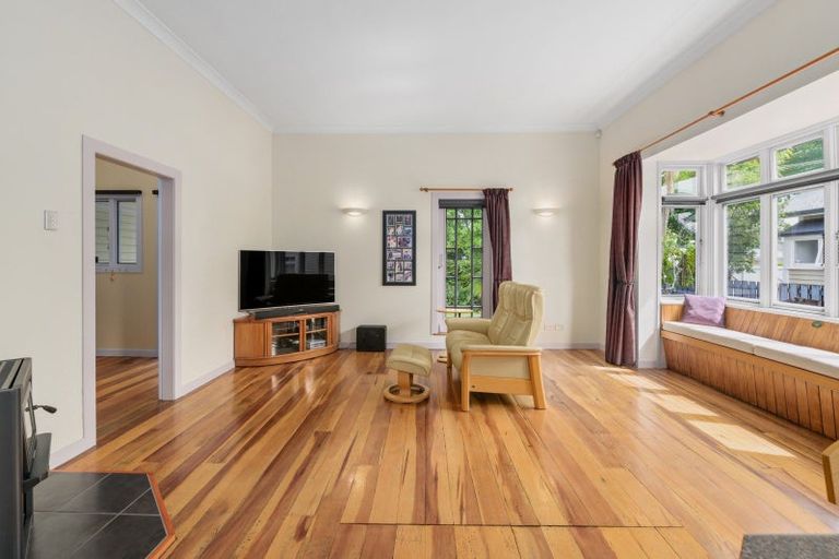 Photo of property in 6 Thames Street, Claudelands, Hamilton, 3214