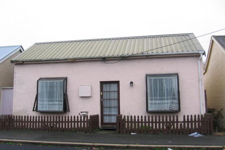 Photo of property in 14 Prendergast Street, South Dunedin, Dunedin, 9012