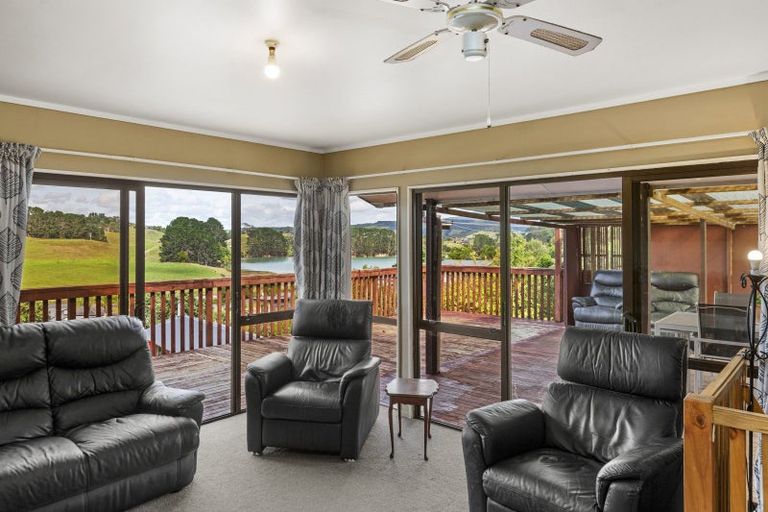 Photo of property in 35 Main Road, Raglan, 3225