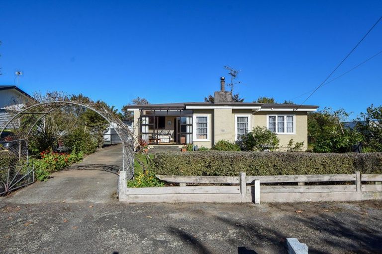 Photo of property in 9 Davy Street, Carterton, 5713