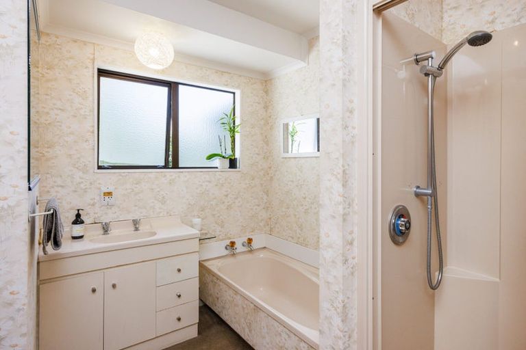 Photo of property in 31 Ake Ake Avenue, Hokowhitu, Palmerston North, 4410