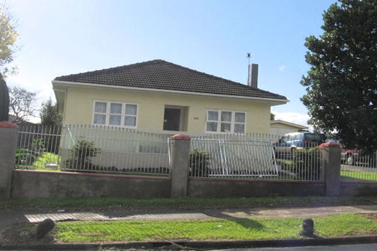 Photo of property in 230 East Tamaki Road, Otara, Auckland, 2023