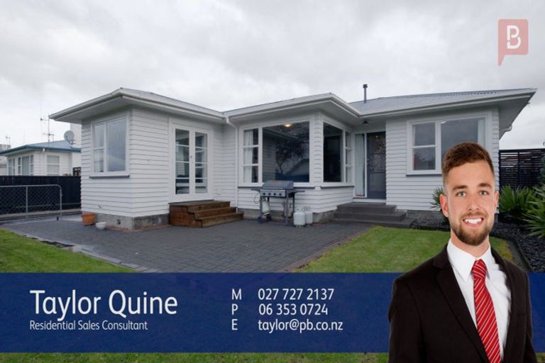 Photo of property in 16 Abraham Crescent, Milson, Palmerston North, 4414