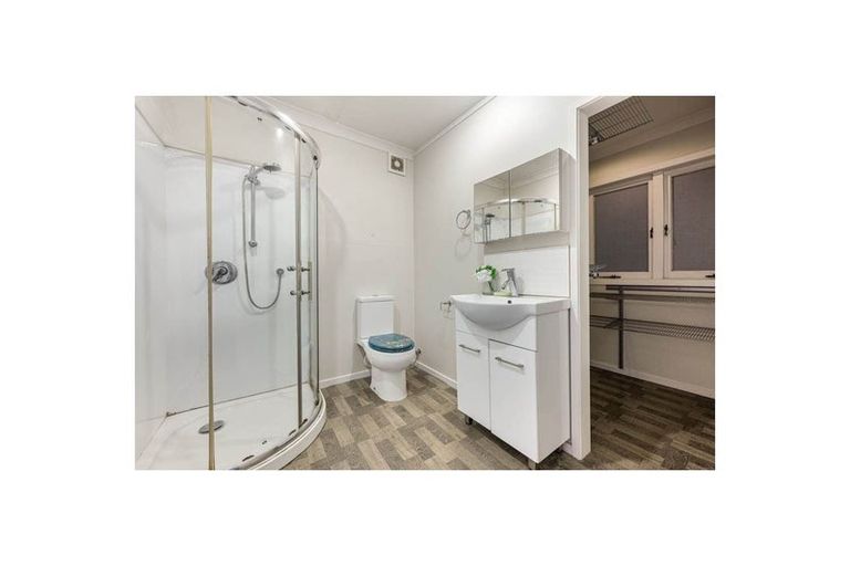 Photo of property in 628 Whangaparaoa Road, Stanmore Bay, Whangaparaoa, 0932