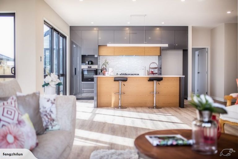 Photo of property in 4 Ropere Street, Kumeu, 0810